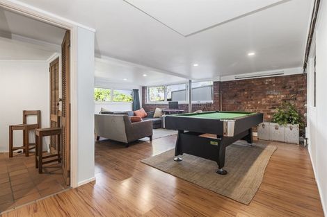 Photo of property in 2 Roberts Avenue, Belmont, Auckland, 0622