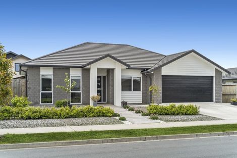 Photo of property in 57 Te Kio Crescent, Papamoa Beach, Papamoa, 3118