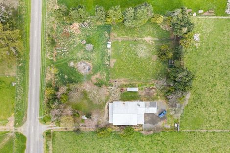 Photo of property in 42 Mangahao Road, Shannon, Palmerston North, 4474