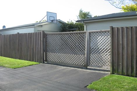 Photo of property in 17 Voss Street, Shirley, Christchurch, 8013