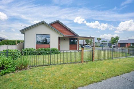 Photo of property in 111 Govan Drive, Te Anau, 9600