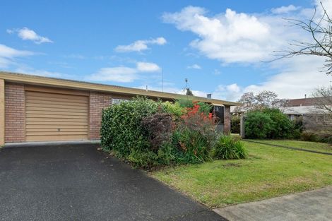 Photo of property in 2 Rosemary Place, Katikati, 3129