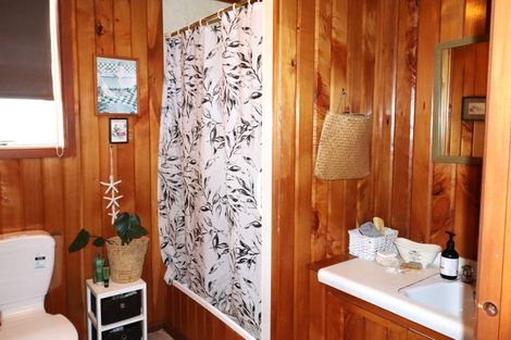 Photo of property in 32 Tenby Street, Moeraki, Palmerston, 9482