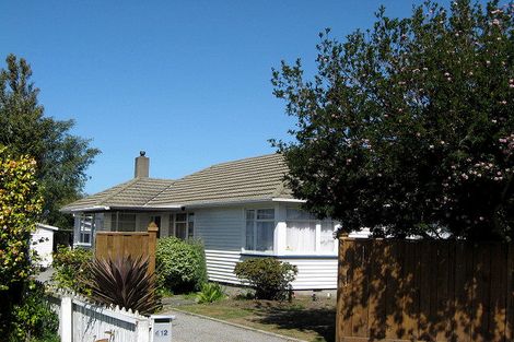 Photo of property in 412 Main North Road, Redwood, Christchurch, 8051