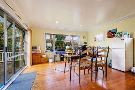 Photo of property in 48a Mcleod Road, Henderson, Auckland, 0612