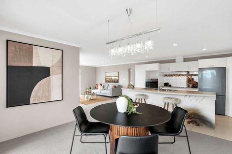 Photo of property in 11 Wai Place, One Tree Point, 0118