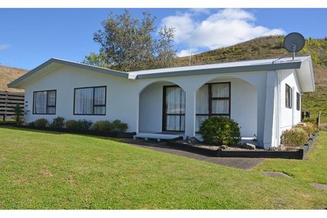 Photo of property in 16 Syme Crescent, Kawerau, 3127