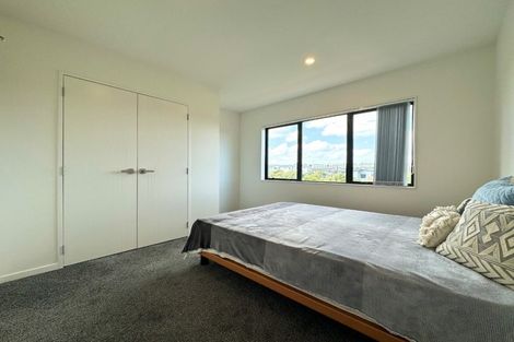 Photo of property in 5 Kaha Road, Takanini, 2110