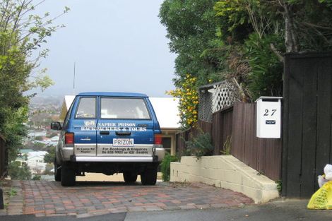 Photo of property in 27 Enfield Road, Hospital Hill, Napier, 4110