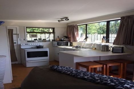 Photo of property in 55a Collins Avenue, Tawa, Wellington, 5028