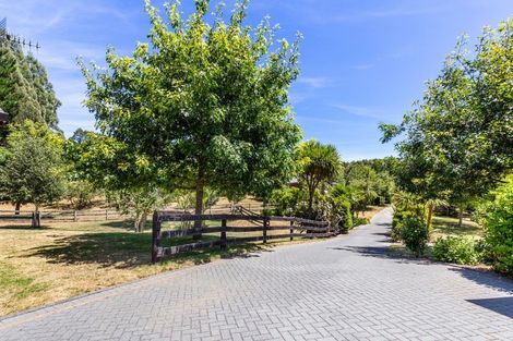 Photo of property in 22 Maple Grove, Acacia Bay, Taupo, 3385