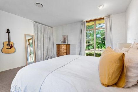 Photo of property in 1358a Whangaparaoa Road, Army Bay, Whangaparaoa, 0930