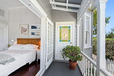 Photo of property in 77 Hinemoa Street, Birkenhead, Auckland, 0626