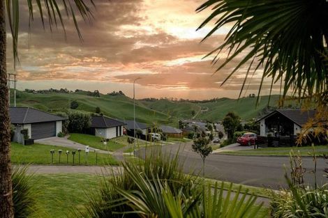 Photo of property in 274 Ballintoy Park Drive, Welcome Bay, Tauranga, 3175