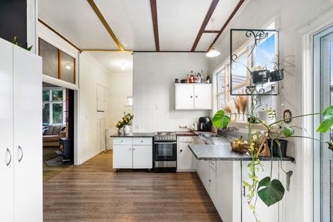 Photo of property in 11 Moeller Street, Taradale, Napier, 4112