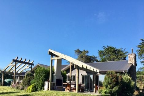 Photo of property in 1 Campbell Drive, Martinborough, 5711