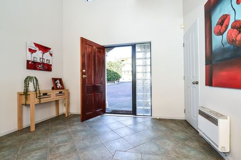 Photo of property in 4 Pampas Place, Western Heights, Hamilton, 3200