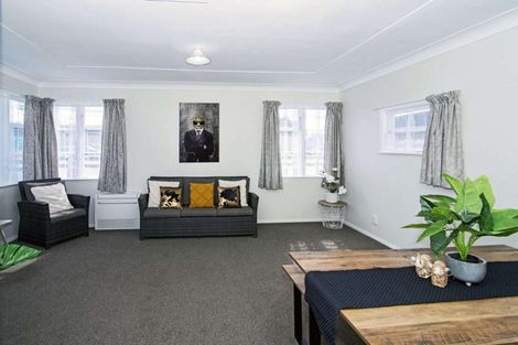 Photo of property in 107 Dixon Street, Masterton, 5810