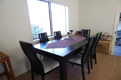 Photo of property in 2/15 Bass Street, West Harbour, Auckland, 0618