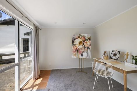 Photo of property in 32 Cutfield Road, New Plymouth, 4310