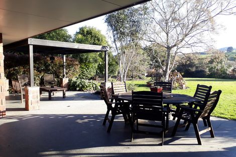 Photo of property in 33 Mangauika Road, Pirongia, Te Awamutu, 3876