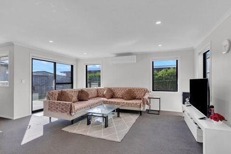 Photo of property in 26 North Ridge Drive, Rototuna North, Hamilton, 3210