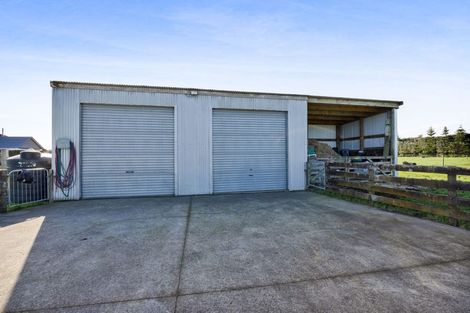 Photo of property in 957 Main Road North, Onaero, Waitara, 4383