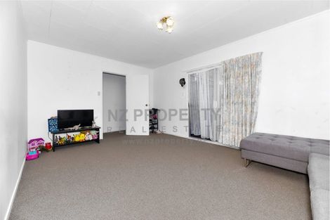 Photo of property in 46 Parrs Cross Road, Henderson, Auckland, 0612