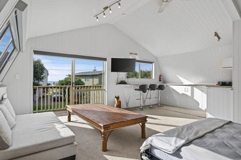 Photo of property in 42 Cheviot Street, Mangawhai Heads, Mangawhai, 0505