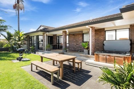 Photo of property in 4 Verbena Glen, Mount Maunganui, 3116