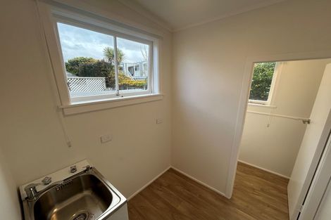 Photo of property in 14 Laurie Street, Red Beach, 0932