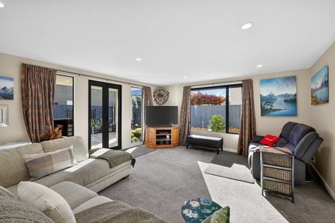 Photo of property in 79 Holly Road, St Albans, Christchurch, 8014