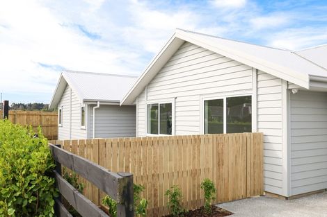 Photo of property in 40 James Line, Kelvin Grove, Palmerston North, 4414