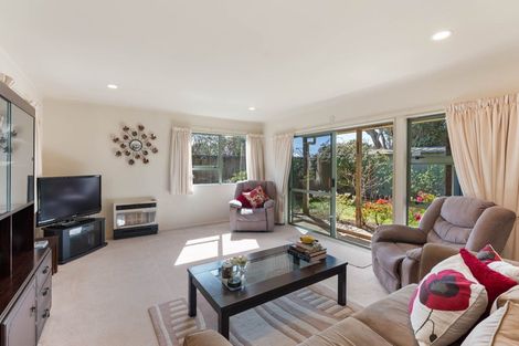 Photo of property in 243 Te Moana Road, Waikanae, 5036