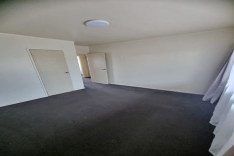 Photo of property in 1/39b Harrington Road, Henderson, Auckland, 0610