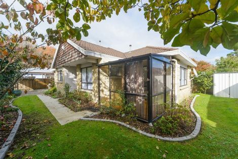 Photo of property in 45 Manapouri Crescent, Hokowhitu, Palmerston North, 4410