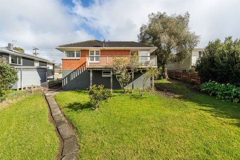 Photo of property in 135 Forrest Hill Road, Forrest Hill, Auckland, 0620