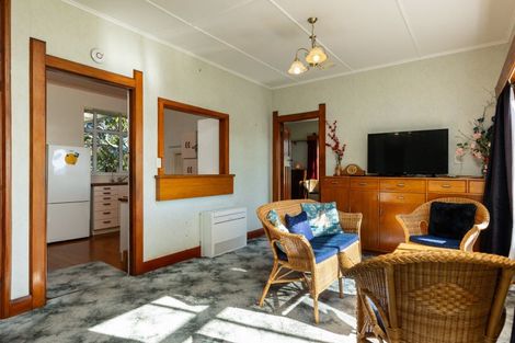 Photo of property in 8 Taranaki Street, Picton, 7220