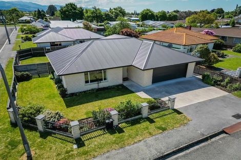 Photo of property in 36 Rhodes Street, Waimate, 7924