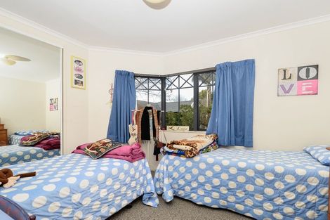 Photo of property in 6 Westvale Avenue, Ranui, Auckland, 0612