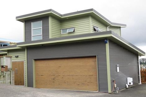 Photo of property in 76 Sheridan Terrace, Johnsonville, Wellington, 6037