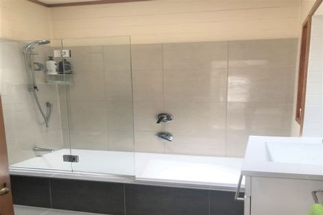 Photo of property in 34 Rahui Road, Greenhithe, Auckland, 0632