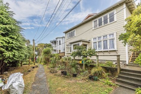 Photo of property in 35 Lawrence Street, Newtown, Wellington, 6021