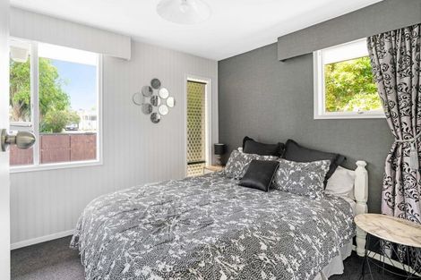 Photo of property in 27 Jenkins Avenue, Redwood, Christchurch, 8051