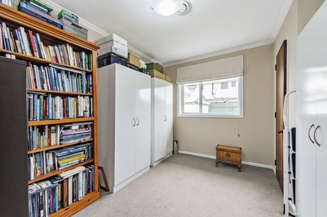 Photo of property in 4 Rachel Place, Avonhead, Christchurch, 8042