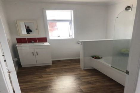 Photo of property in 56 Brooklyn Road, Carterton, 5713