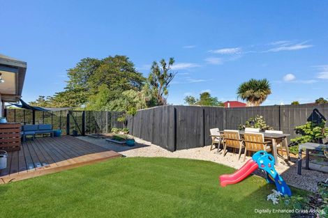 Photo of property in 11 Douglas Road, Amberley, 7410