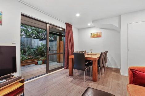 Photo of property in 4d Wattle Road, Sunnyvale, Auckland, 0612