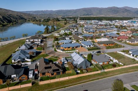 Photo of property in 8 Matthews Crescent, Cromwell, 9310