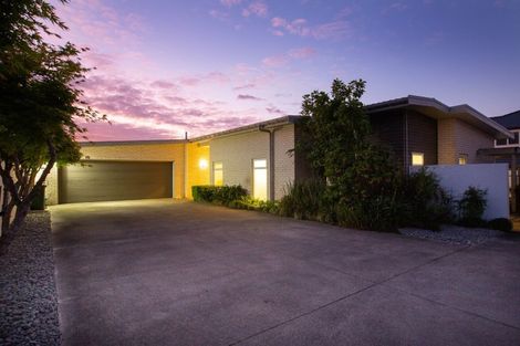 Photo of property in 192a Heta Road, Highlands Park, New Plymouth, 4312